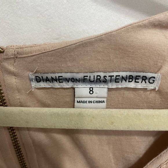 Diane Von Furstenberg Wanda Lace dress - Picture 6 of 8